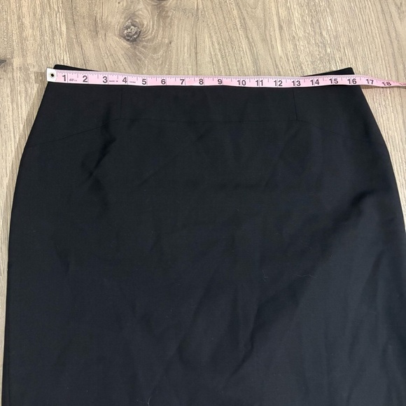 ANN TAYLOR Virgin Wool Blend Pencil Skirt Back Slit Black Sz 12P Career Stretch - Picture 3 of 7